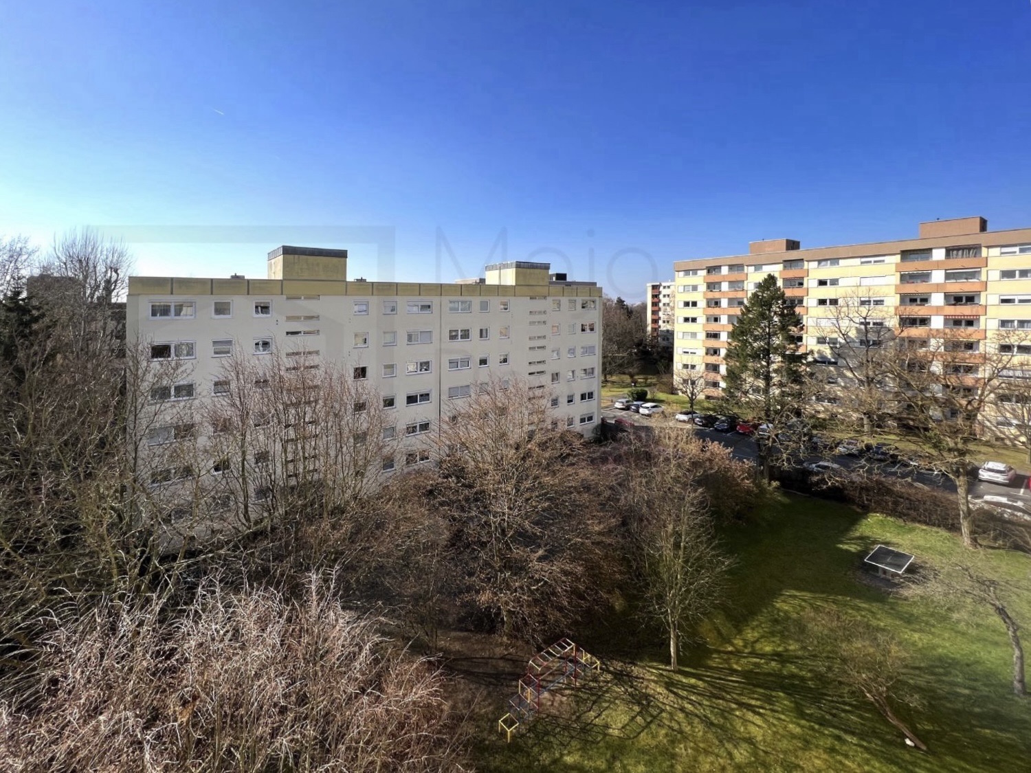 4 Zimmer Wohnung mit Balkon zum Kauf in Nürnberg Zerzabelshof von Maja Prenzel Immobilien Immobilienmaklerin in Fürth: Weitblick aus dem Balkon