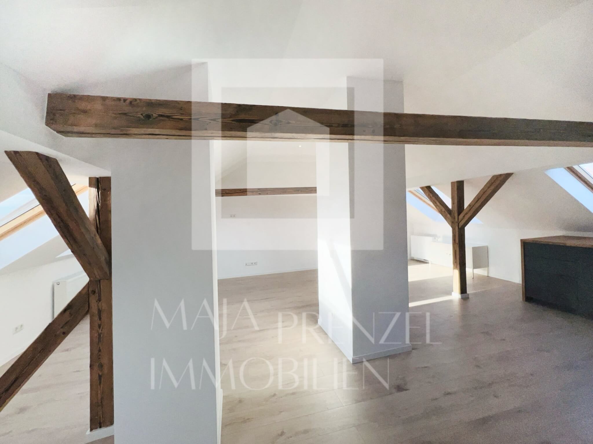 Mietobjekt_2,5 Zimmer Wohnung mit Einbaukueche zum Erstbezug in Fuerth_offener Grundriss_bei Maja Prenzel Immobilienmaklerin in Fuerth