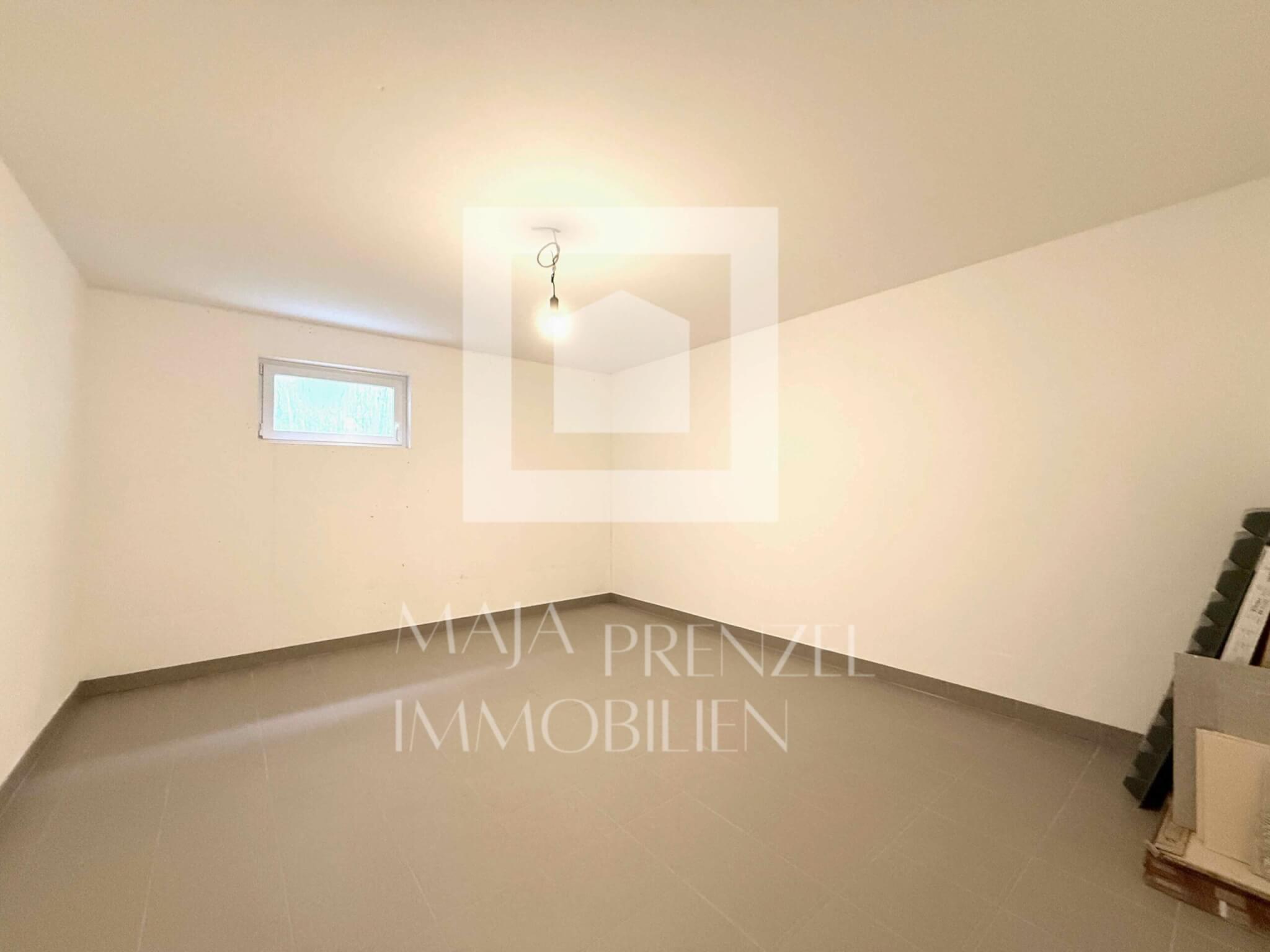 Maja Prenzel Immobilien_Neuwertige große 3 Zimmer Wohnung mit Küche in Röttenbach_Kellerraum