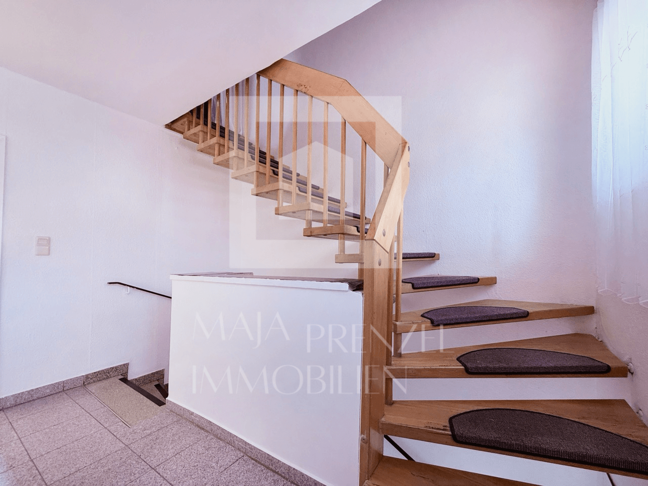 Maisonettewohnung zur Miete in Gebersdorf_Treppe
