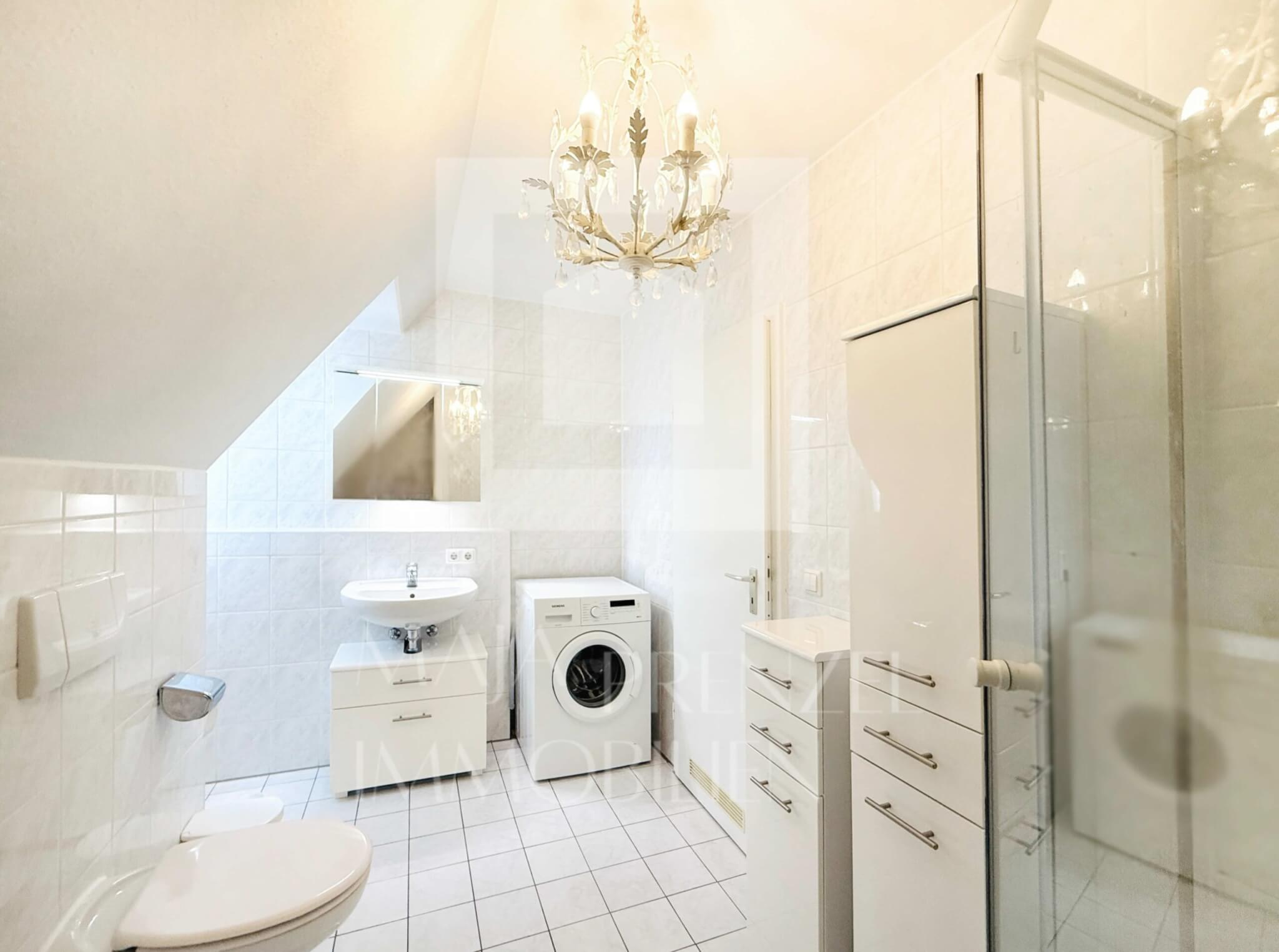 2 Zi Wohnung zum Kauf in Nuernberg Maja Prenzel Immobilien_Tageslichtbad