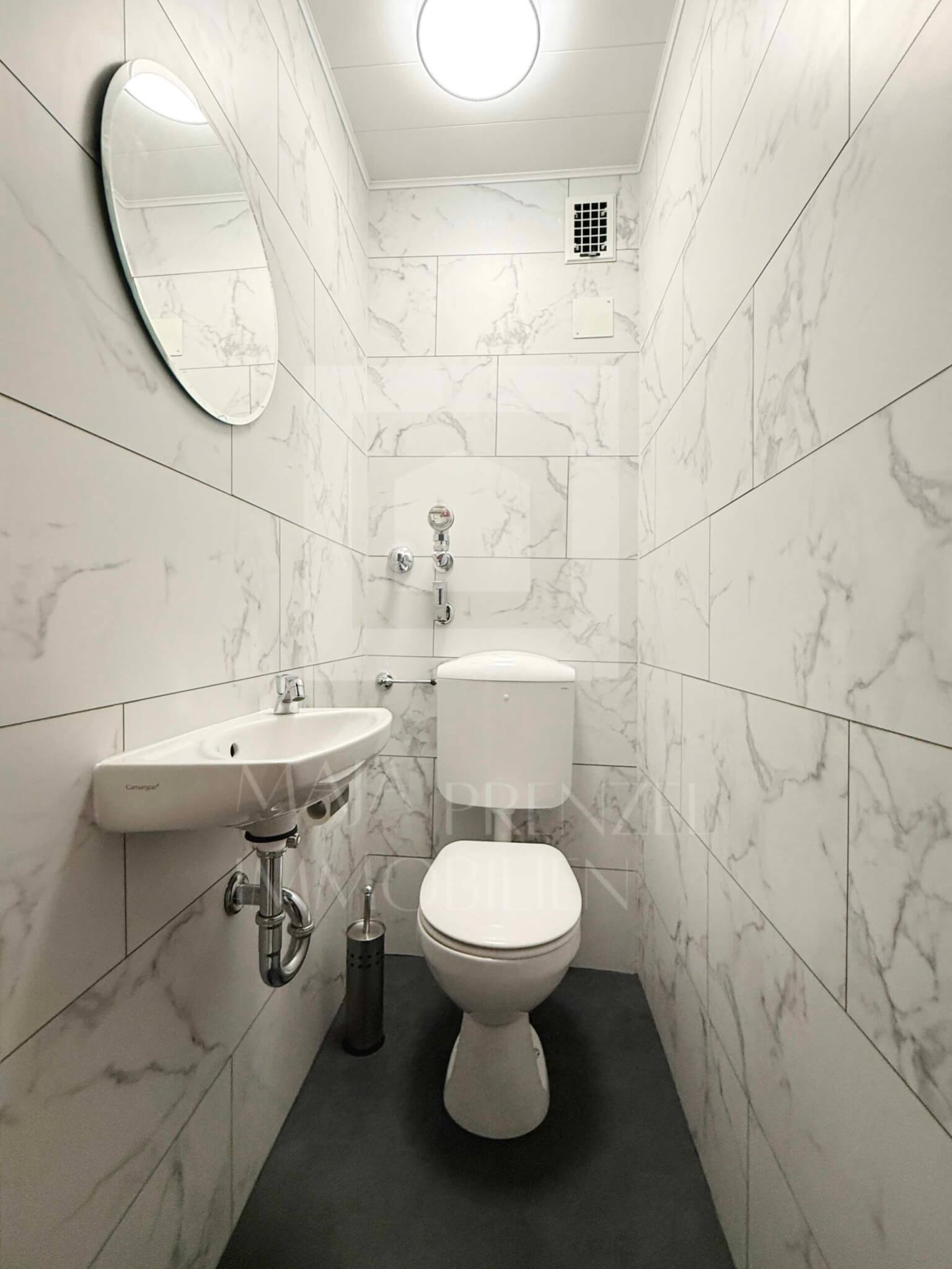 3-Zi Whg zur Miete in Ziegelstein_WC_Maja Prenzel Immobilien_Makler in Fürth