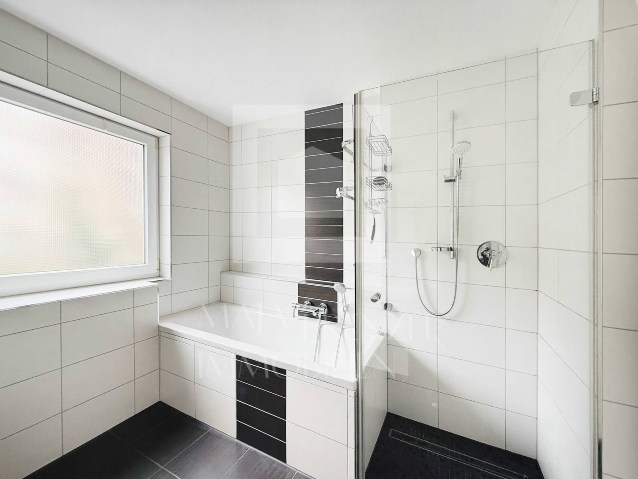 4-Zi Wohnung zur Miete in Fürth_Tageslichtbad