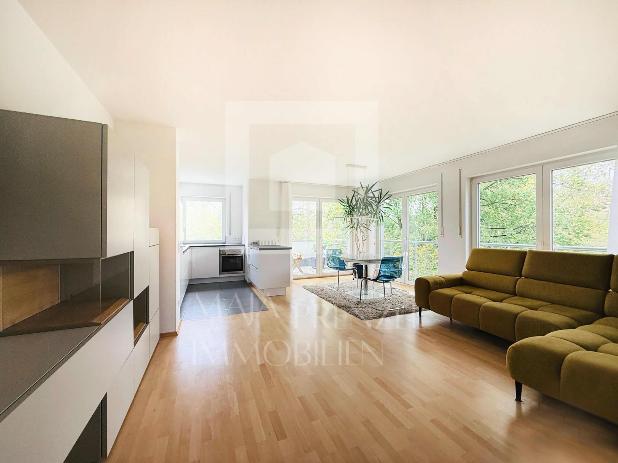 4-Zi Wohnung zur Miete in Fürth_Wohnzimmer