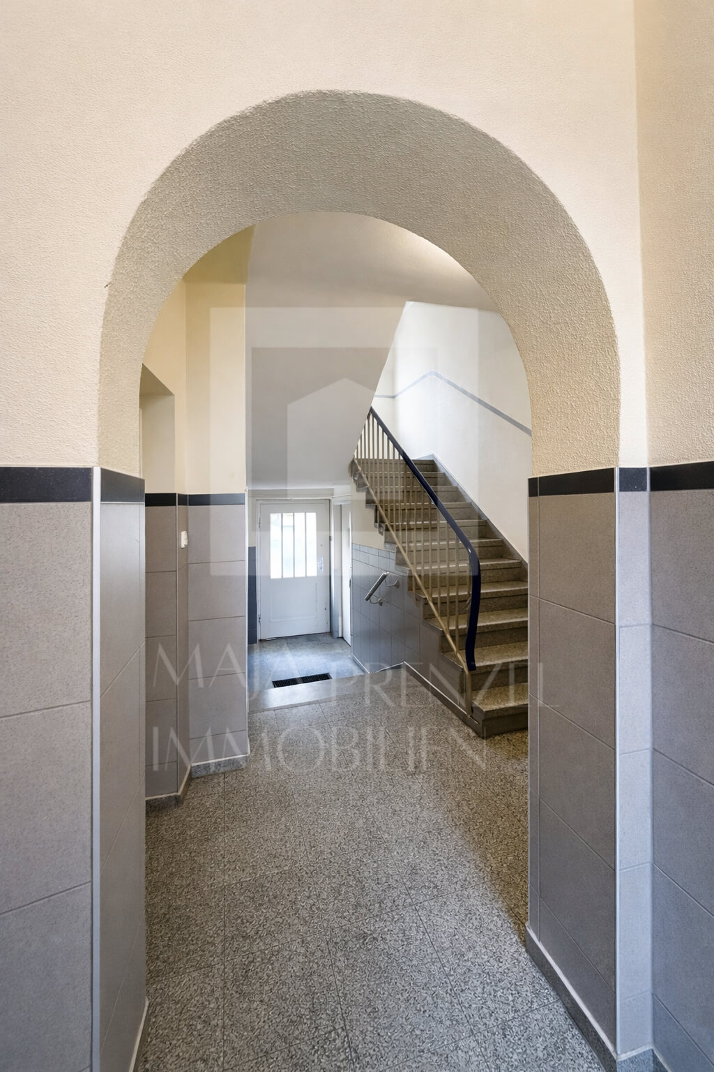 2-Zi Wohnung zum Kauf in Maxfeld_Eingang