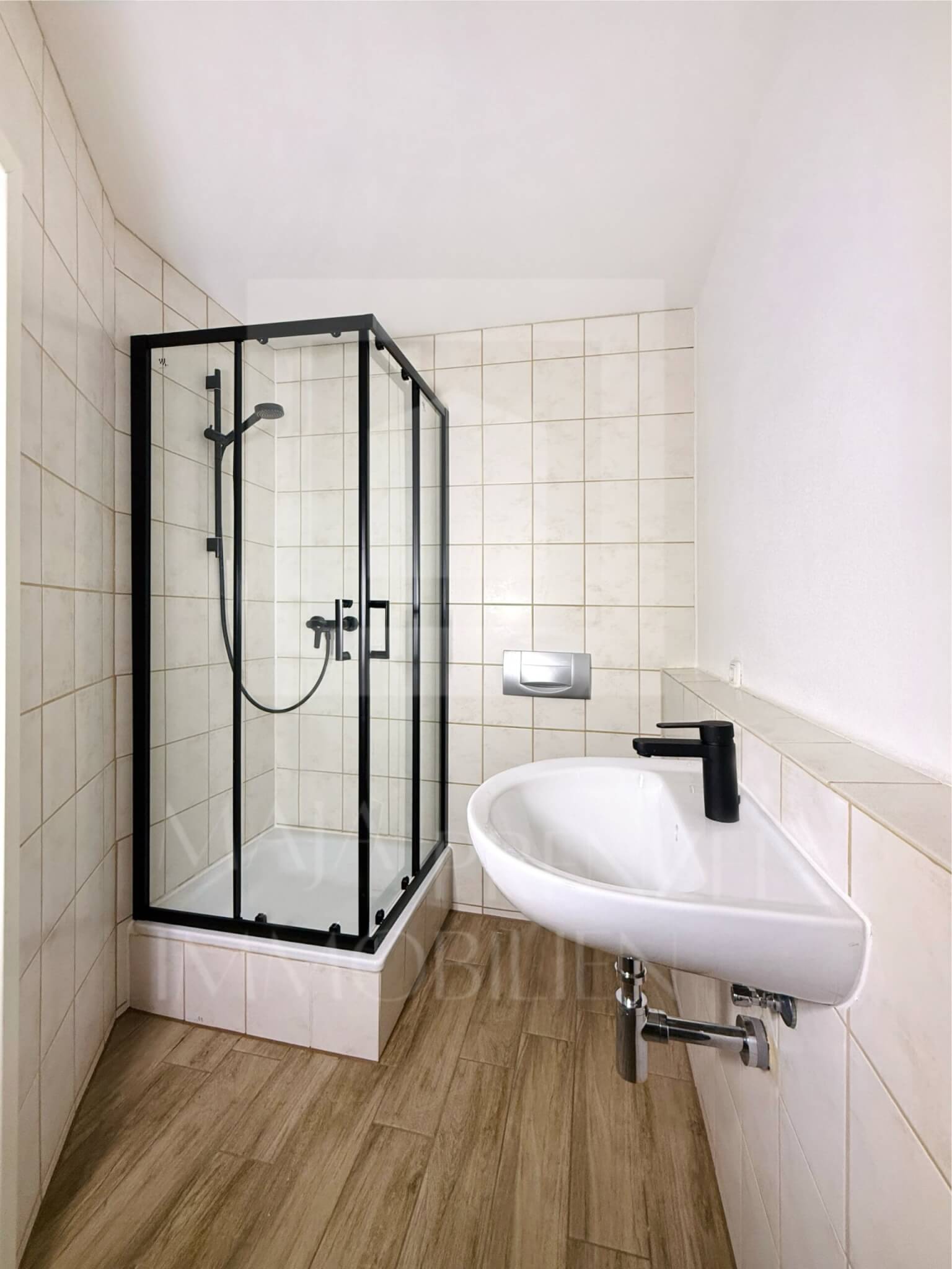 LOFT in Fürth: Wohnen und Arbeiten unter einem Dach_Duschbad