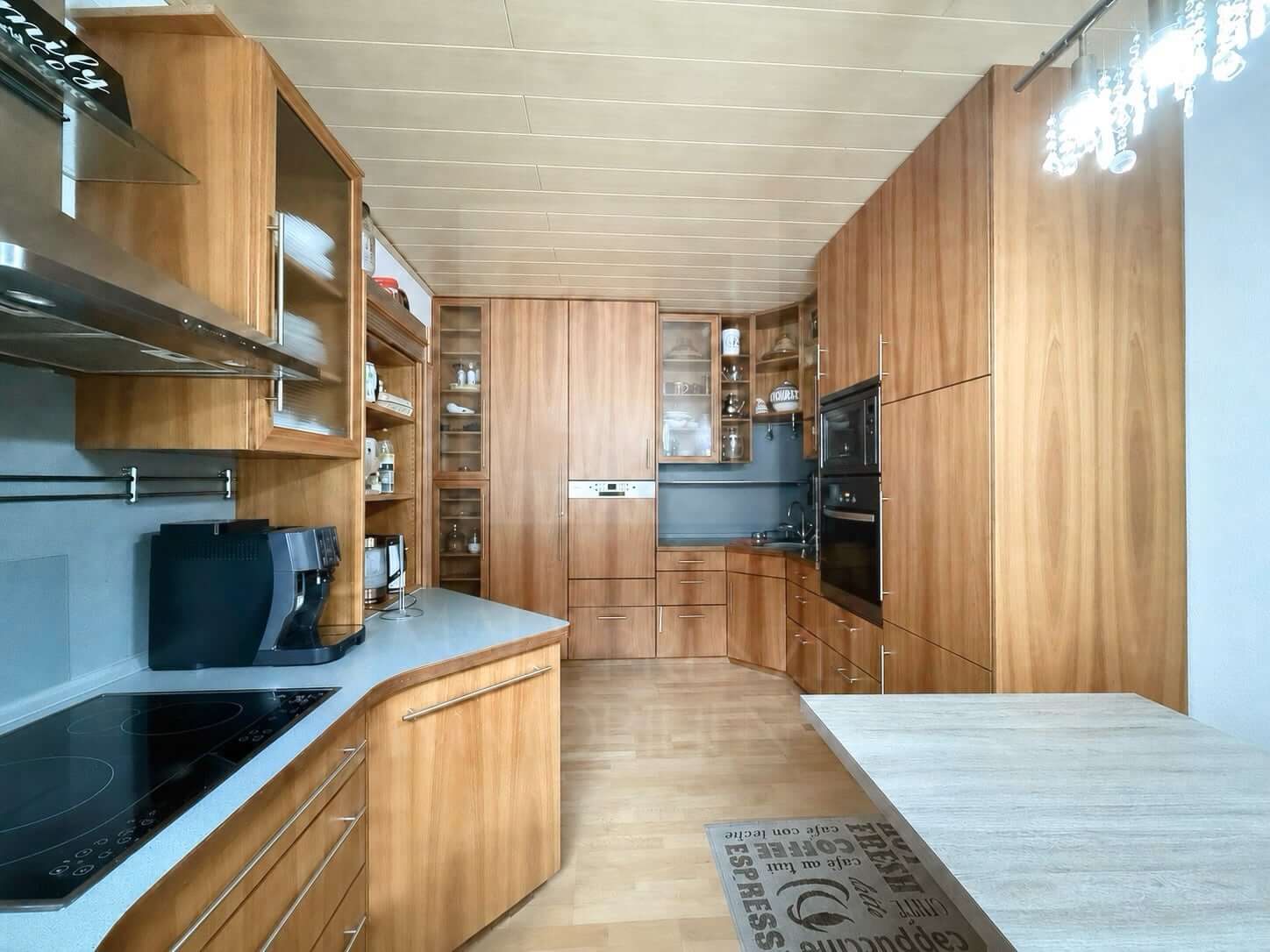 3 Zi Wohnung zum Kauf in Fürth Burgfarrnbach_Einbauküche_Maja Prenzel IMMOBILIEN