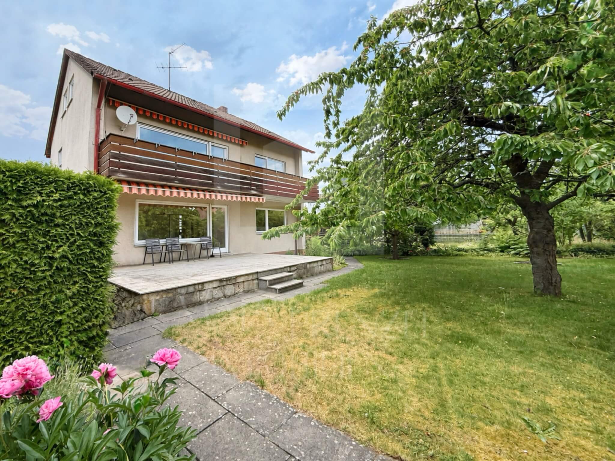 Freistehendes Einfamilienhaus zum Kauf in Unterasbach_Ansicht Rückseite