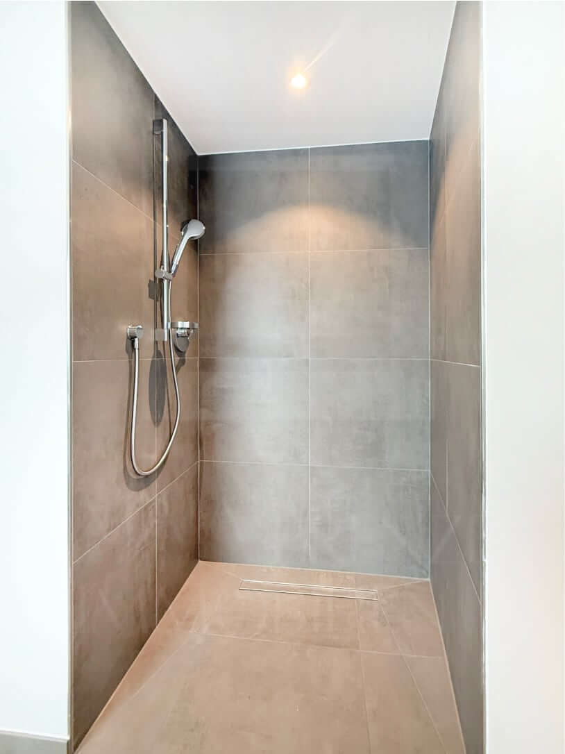 Tolle 3-Zi Wohnung zum Erstbezug in grüner Lage in Fürth Dambach_Dusche_Maja Prenzel IMMOBILIEN