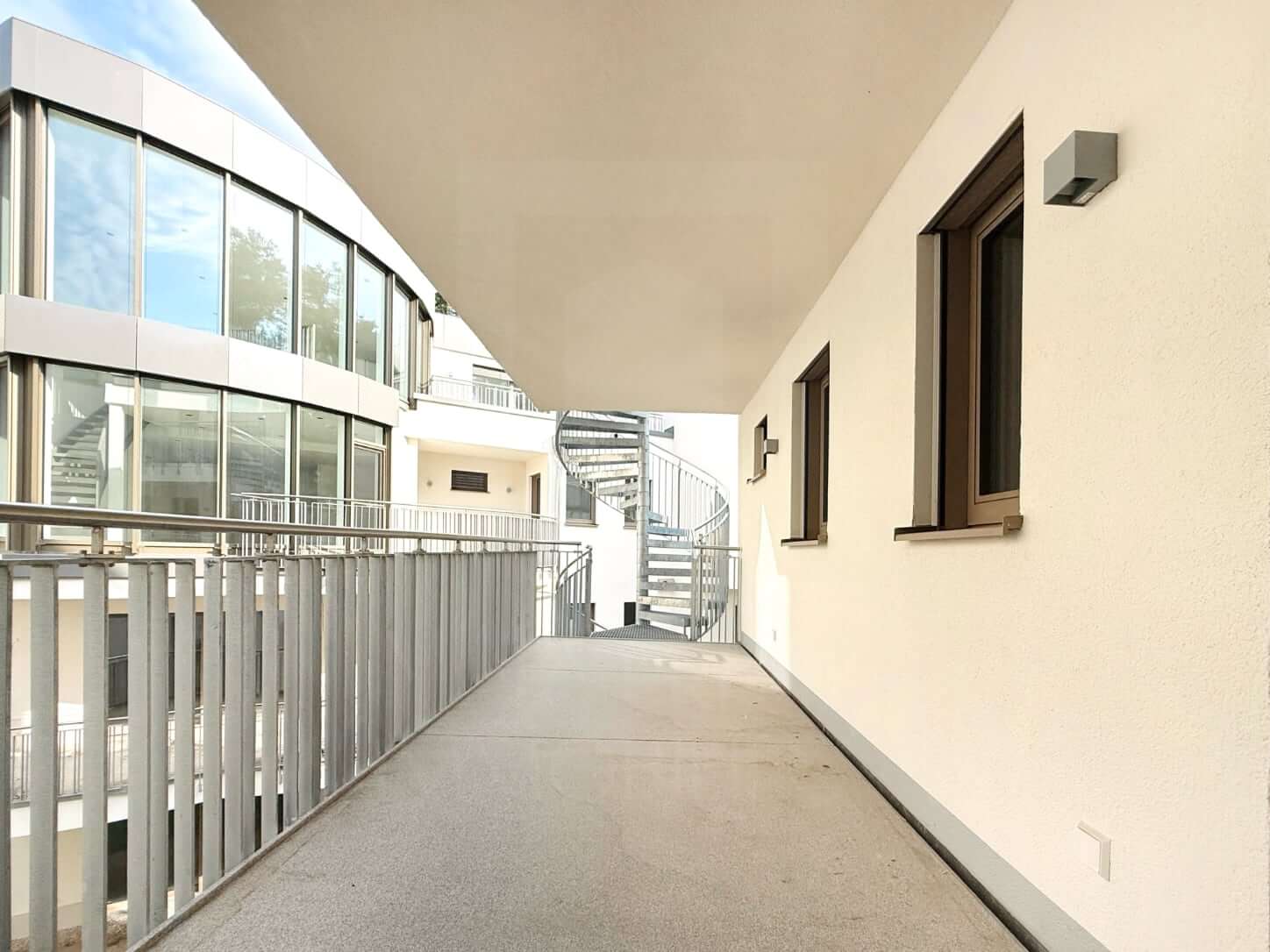 Tolle 3-Zi Wohnung zum Erstbezug in grüner Lage in Fürth Dambach_zweiter Balkon_Maja Prenzel IMMOBILIEN