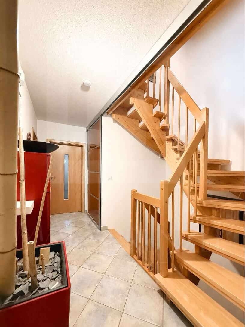 Reihenendhaus zum Kauf in Oberbeuren_Flur_Maja Prenzel IMMOBILIEN