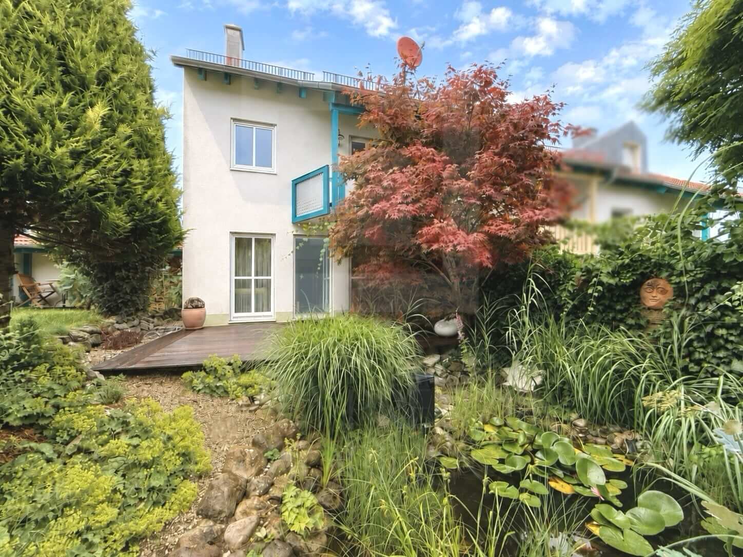 Reihenendhaus zum Kauf in Oberbeuren_Garten und Teich_Maja Prenzel IMMOBILIEN