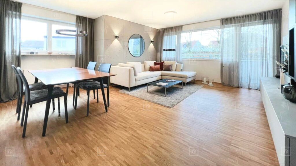 Maja Prenzel Immobilienmaklerin in Fürth-3-Zi Wohnung mit Balkon in Feucht Titelbild